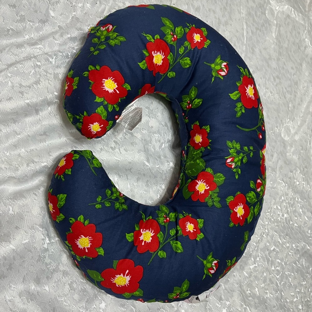 Breast feeding pillow
